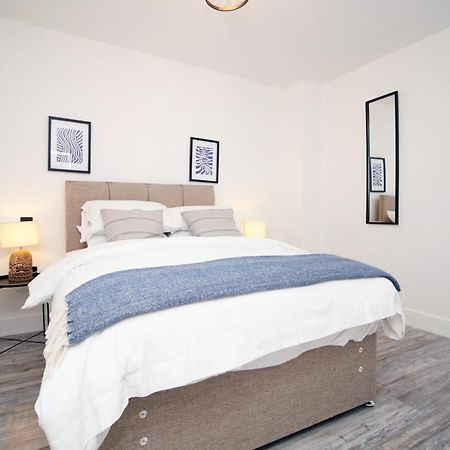 Kingsbridge Point - Cosy One Bed Apartments Near Town Centre, Swindon Exterior photo